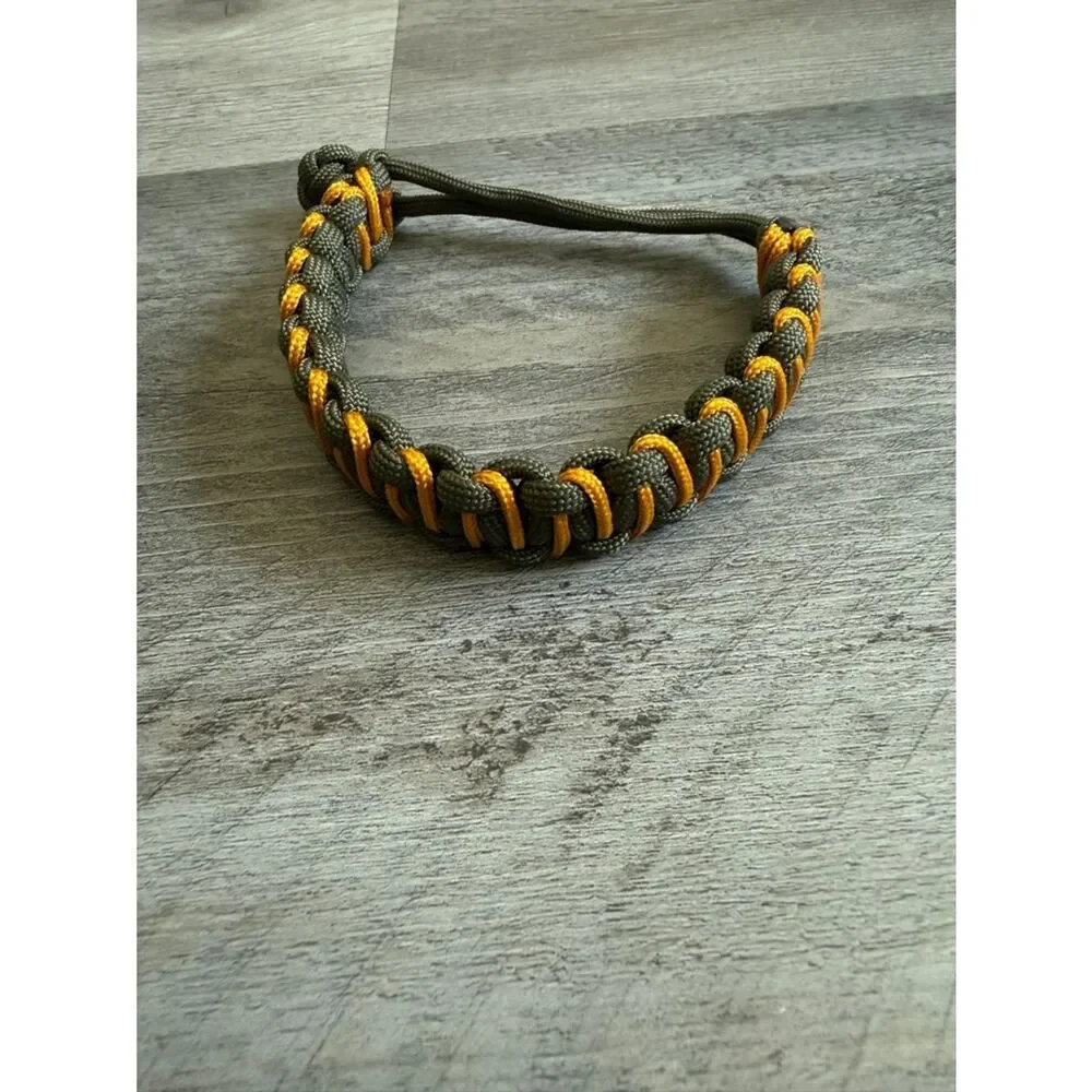 Handmade paracord bracelet